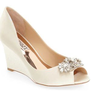 Badgley Mischka Women's Dara Wedge Sandal Size 9.5